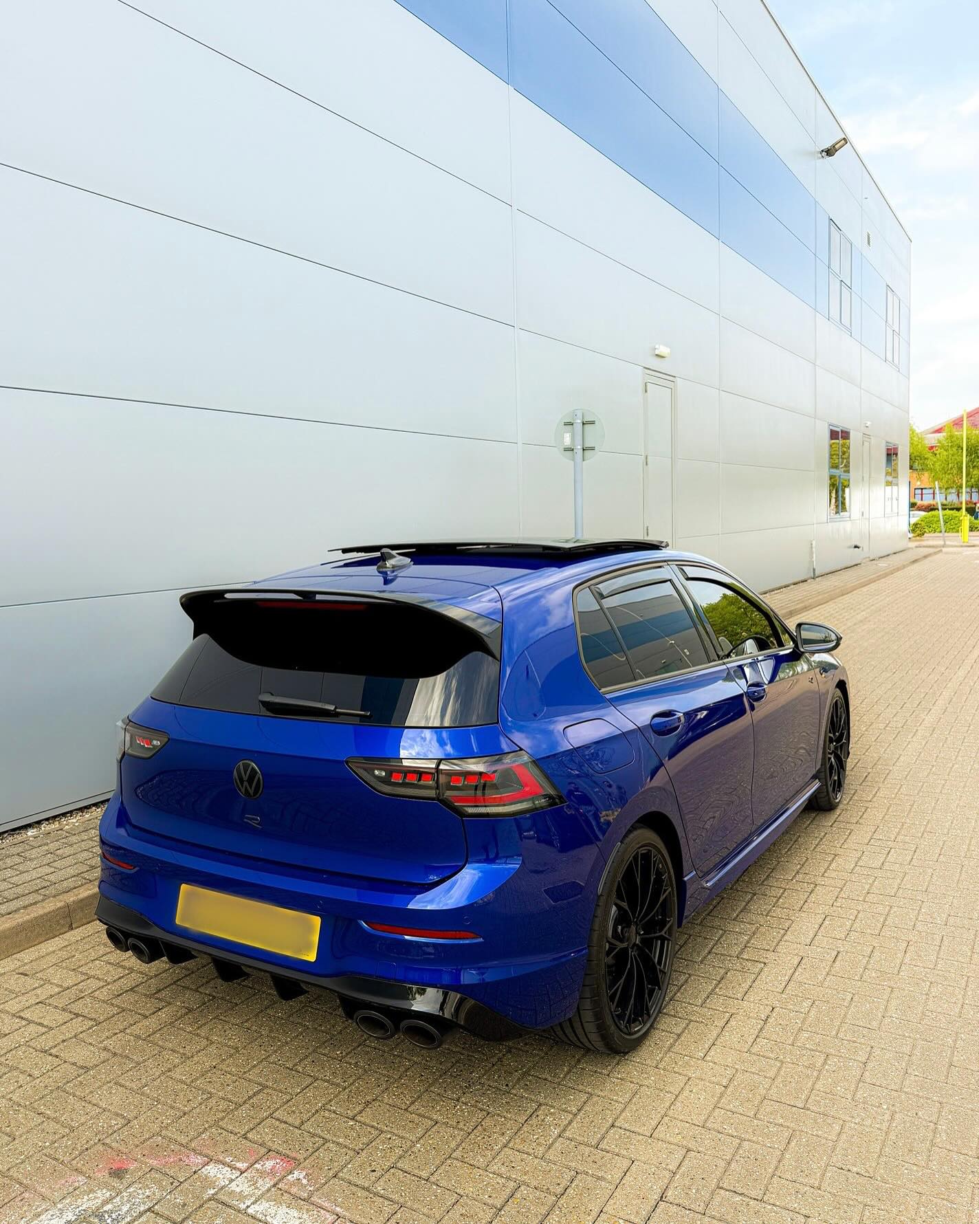 Volkswagen Golf R rear
